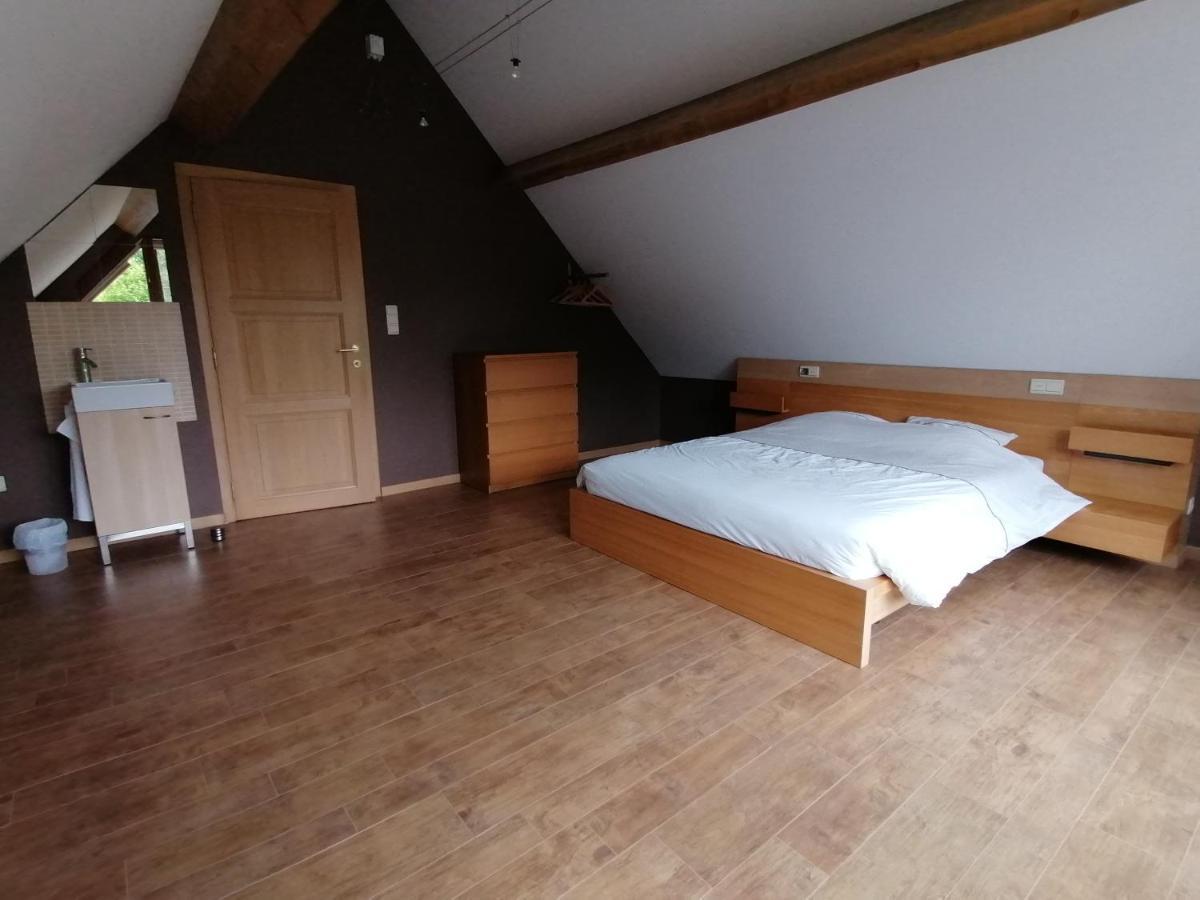 L'Atelier D'Arthur - Gite Chaleureux Avec Jacuzzi. Tenneville Bagian luar foto